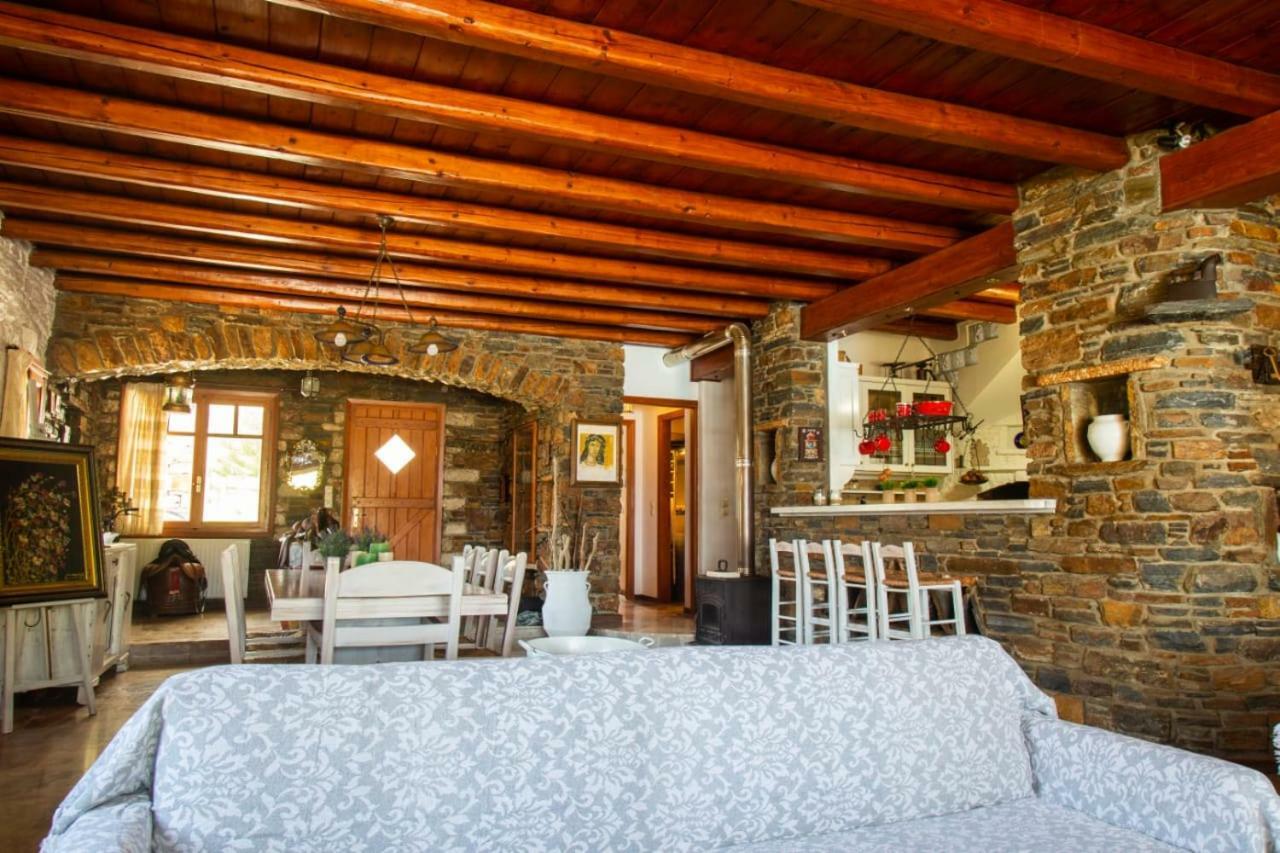 Sun Holiday House Pisses Exterior foto